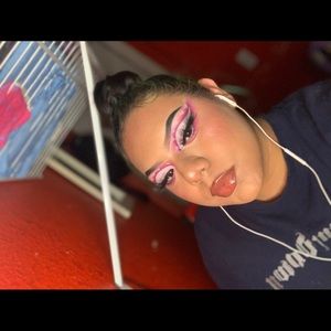 Meet your Posher, Brenda